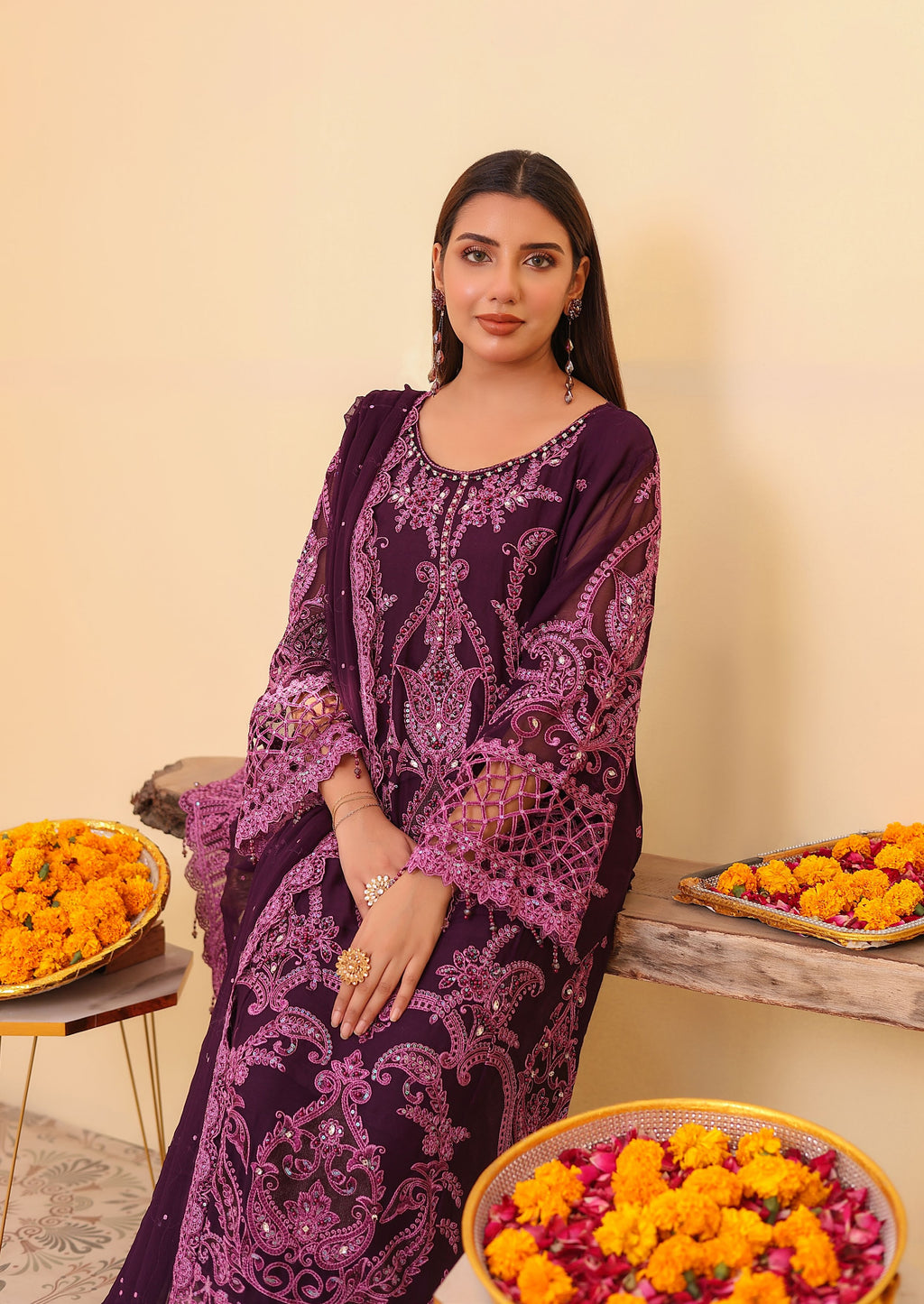 RAYA Plum Royale