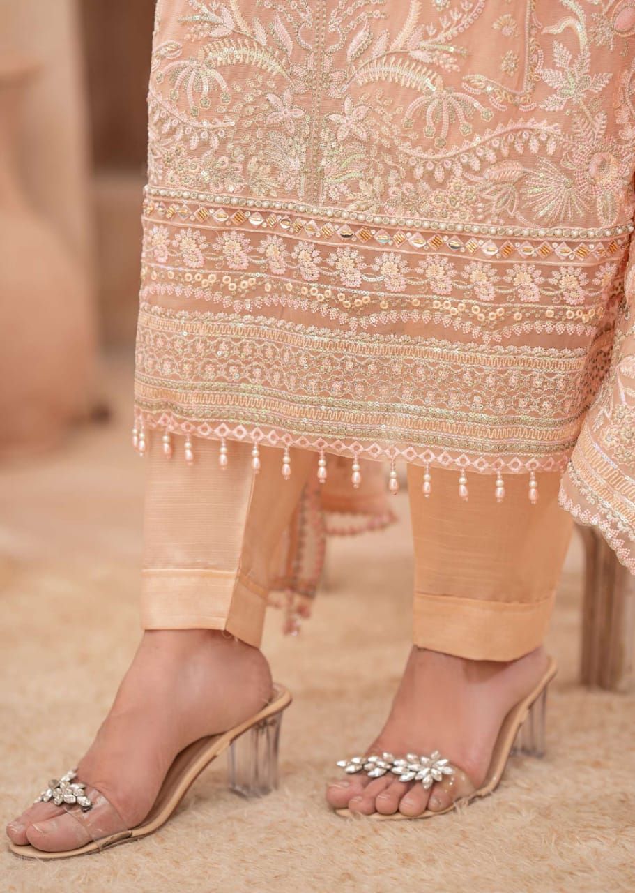 MUSKAN Blush Veil