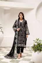 DIVANI Midnight Charm