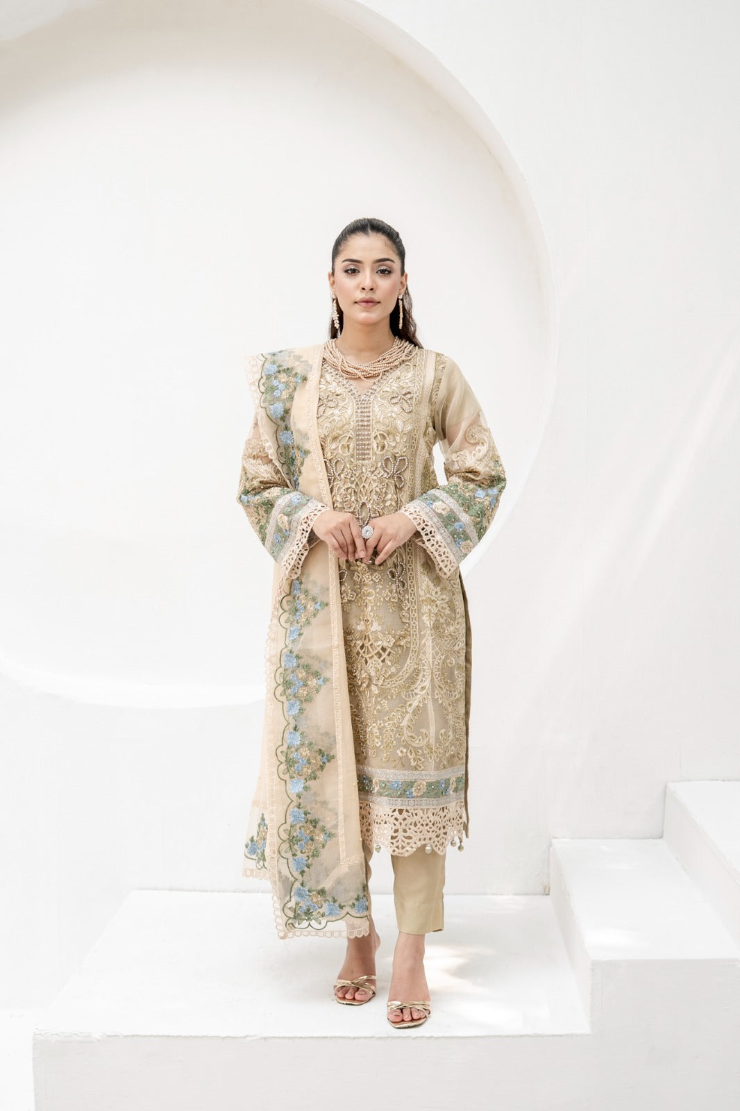 DIVANI Golden Serenity