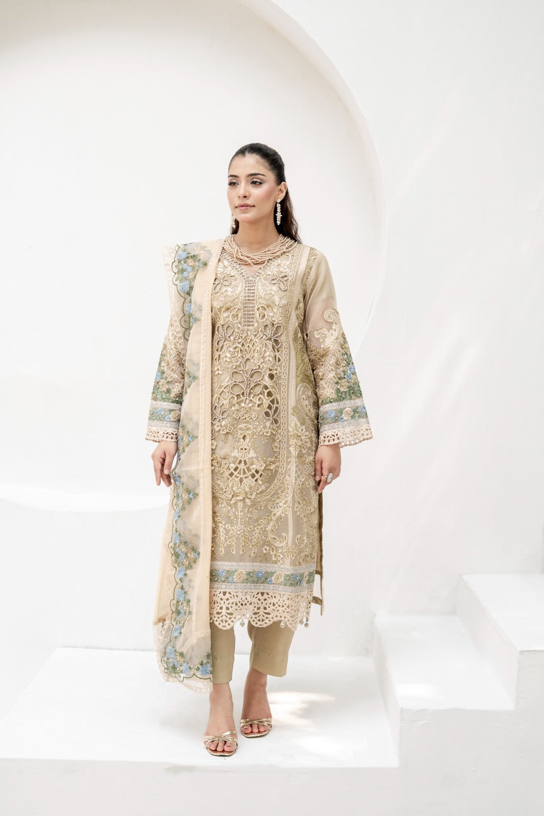 DIVANI Golden Serenity